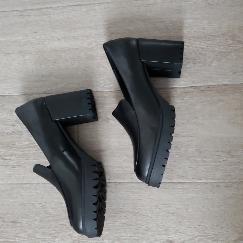 Aerosoles Black Leather Loafers Elm